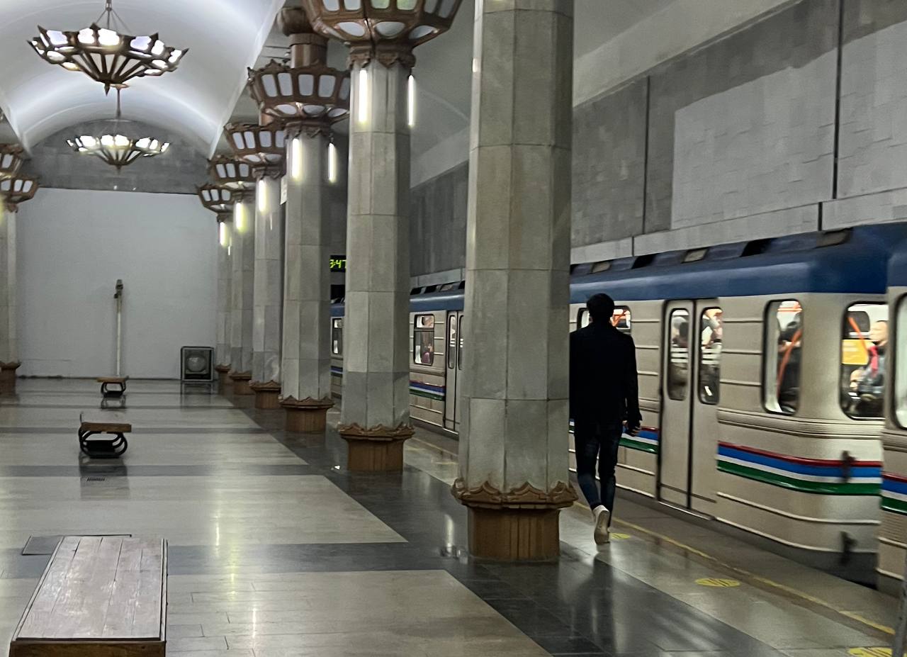 В Ташкенте пассажиры вновь долго ждали поезд