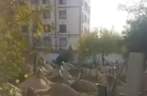 В Ташкенте новостройку решили построить впритык к кладбищу — видео