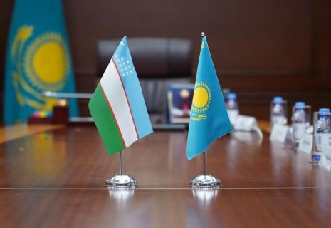 Сенат Узбекистана одобрил союзный договор с Казахстаном