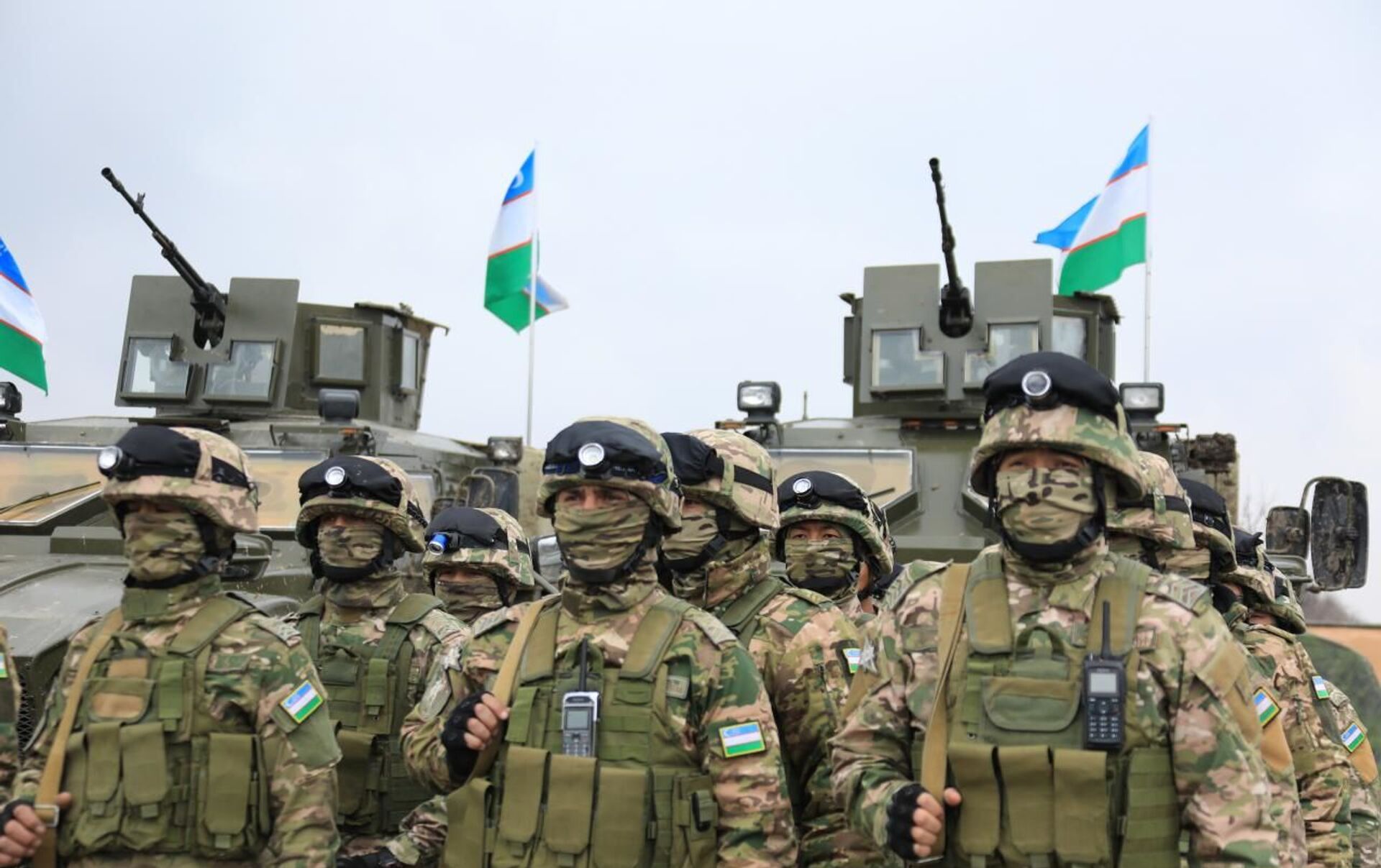 В Узбекистане повысили постоянную боевую готовность войск