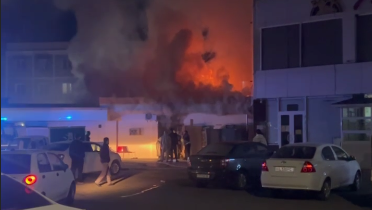 В Ташкенте случился крупный пожар на Карасу — видео