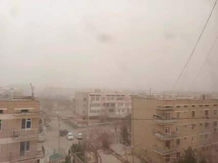 В Узбекистане бушуют пыльные бури — видео
