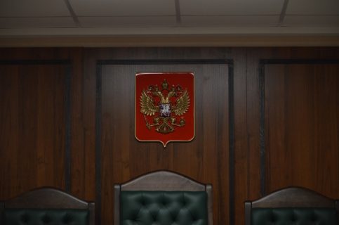 В России посадили трех узбекистанцев за изнасилование девушки