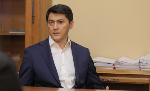 У министра здравоохранения Амрилло Иноятова нашли долги по штрафу ПДД