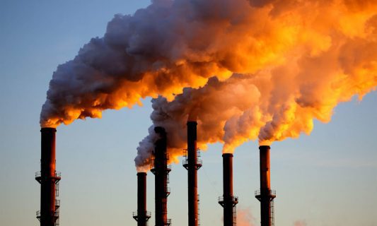 Заводы и предприятия начнут закрывать за загрязнение окружающей среды