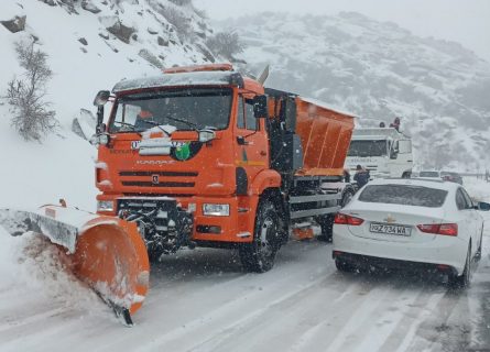 Перевал «Тахтакарача» расчистили от снега