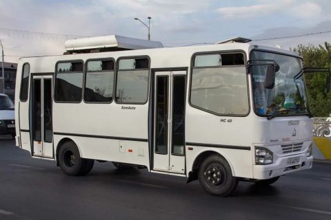 В Сырдарьинской области автобус Isuzu опрокинулся на Nexia-2 — видео