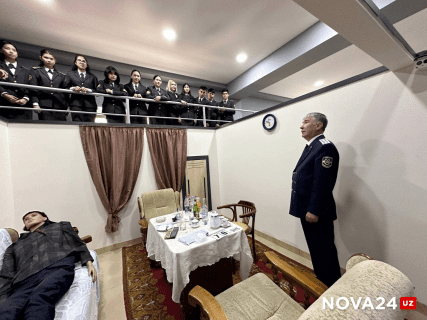Узбекистанцам напомнили единственный способ стать прокурором или следователем