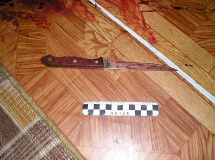 «28 ударов ножом»: в Бухаре осудили мужчину за жестокое убийство жены
