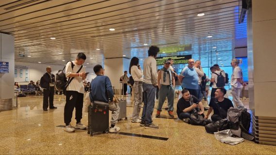Туристы из Ташкента застряли в аэропорту Вьетнама из-за ошибок с визами