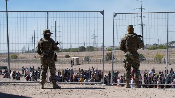 Посольство США обратилось к узбекистанцам по поводу нелегальной миграции