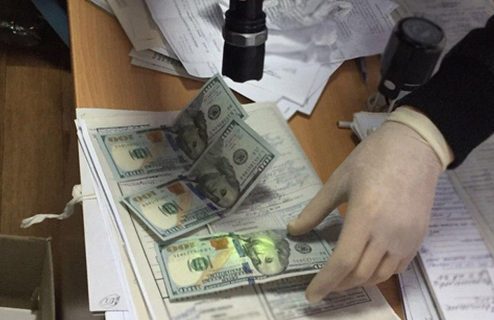 В Нукусе мошенник «продавал» работу в СГБ за десятки тысяч долларов