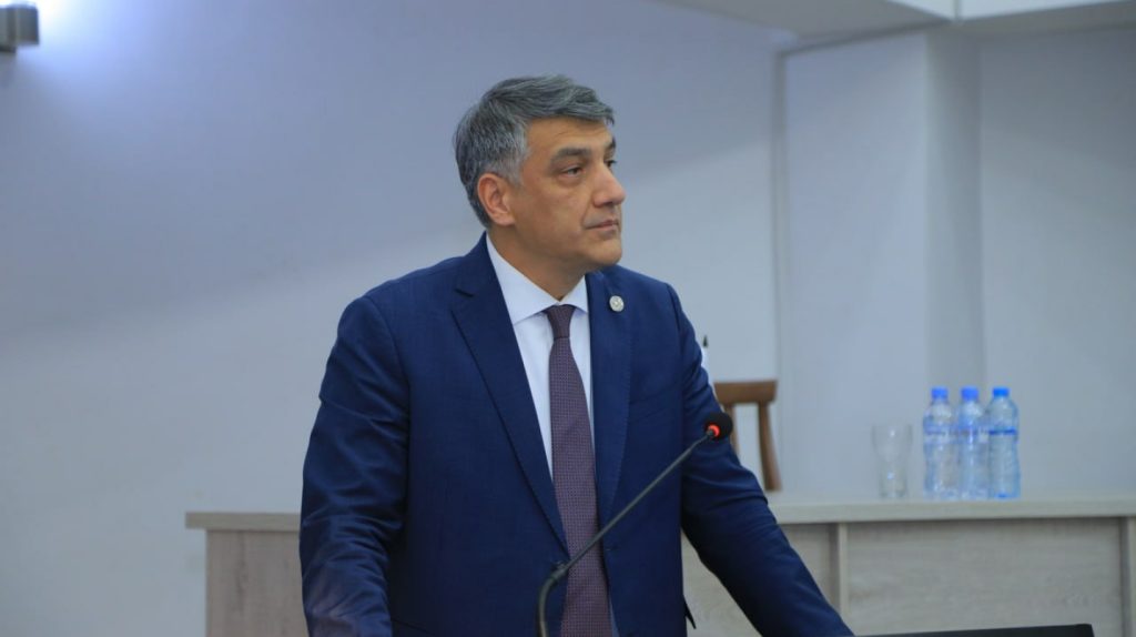 Алишер Кадыров посоветовал МИД России игнорировать избиение детей в Узбекистане 1 Алишер Кадыров посоветовал МИД России игнорировать избиение детей в Узбекистане