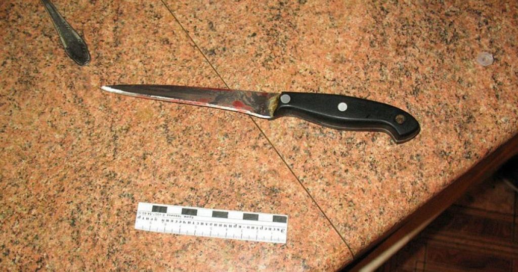 В Бухаре мужчина зарезал жену из-за ревности 1 В Бухаре мужчина зарезал жену из-за ревности