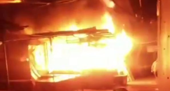Продавцы чуть не спалили рынок Янгиабад — видео