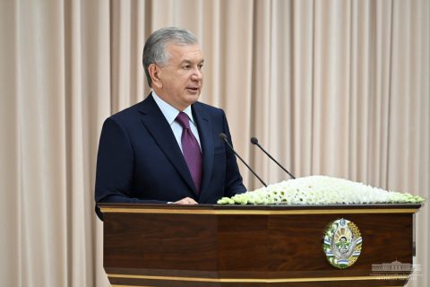 Шавкат Мирзиеев поручил увеличить доход населения в Ташкенте