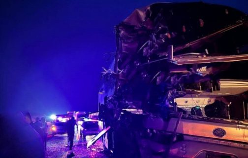 В Джизакской области столкнулись автобус и грузовик: есть погибшие — видео