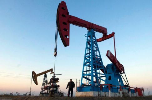 В Узбекистане сократилась добыча нефти, бензина и газа — статистика