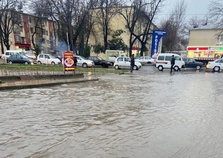 На Узбекистан надвигаются сильные дожди — экстренное предупреждение