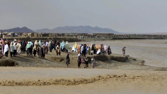 Число жертв наводнения в Афганистане увеличилось в разы — видео