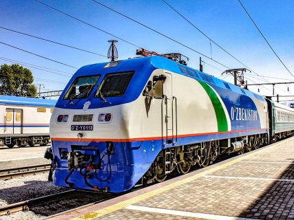 В Узбекистане запустят дополнительные поезда в нескольких направлениях — график