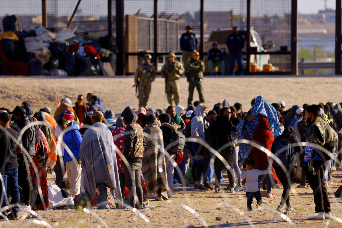 В США не будут давать политическое убежище прибывшим из Мексики нелегалам