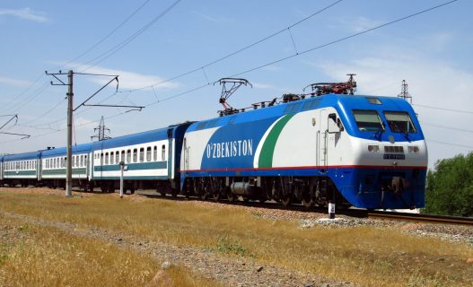 В Узбекистане замедлили поезда из-за аномальной жары