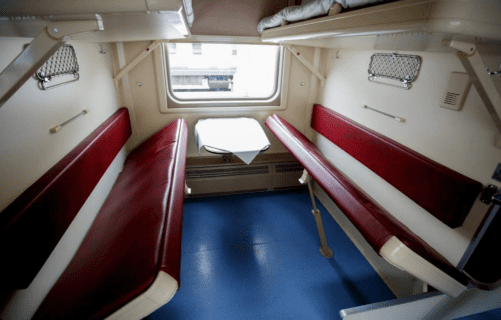 Адские поездки: пассажиров поездов перевозят в 40-градусную жару без кондиционера