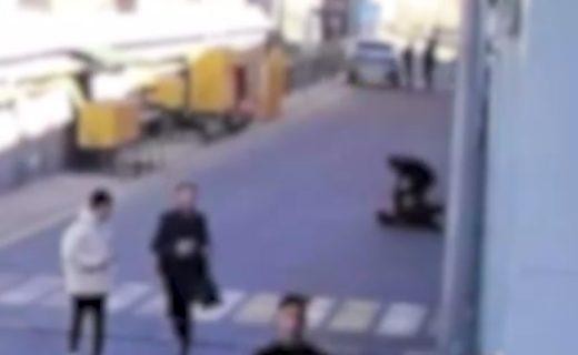 В Ташкенте мужчина прилюдно зарезал жителя, ударив его ножом 24 раза — видео