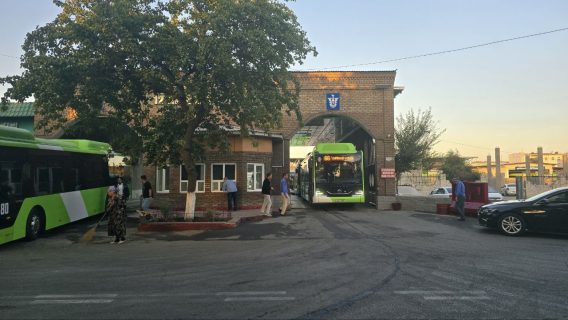 В Ташкенте министр транспорта лично проконтролировал выезд автобусов на маршруты