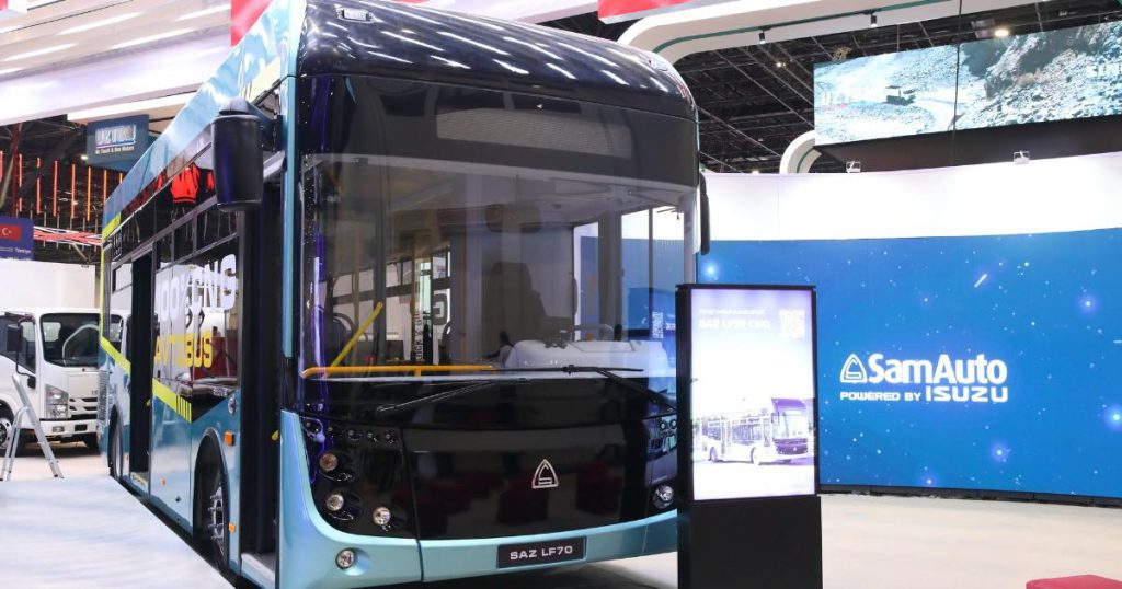 SamAuto представил прототип новейшего низкопольного автобуса на выставке Komtrans Tashkent 2024