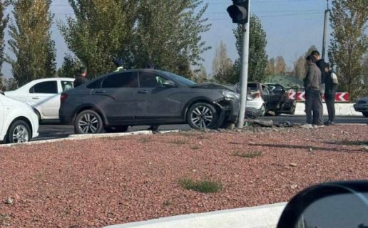 В Коканде произошло ДТП с участием автомобилей Matiz и Lada