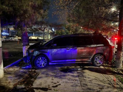 В Ташкенте автомобили Toyota, Malibu и Cobalt попали в крупное ДТП