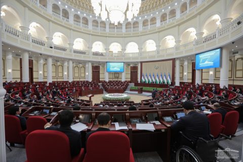 Новый Кабмин Узбекистана собрали из старых министров