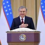 Шавкат Мирзиёев поздравил узбекистанцев с Днем Конституции