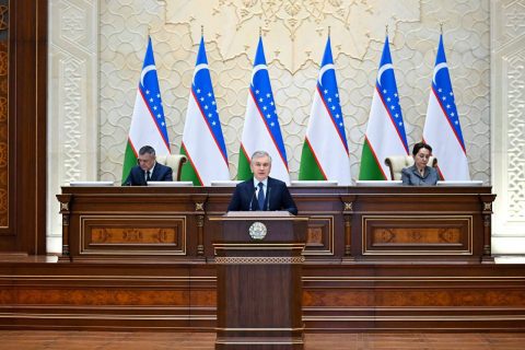 Президент осудил чрезмерные траты на свадьбах и праздниках