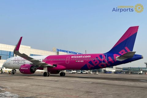 Wizz Air будет обслуживать пассажиров на узбекском языке после критики Кушербаева