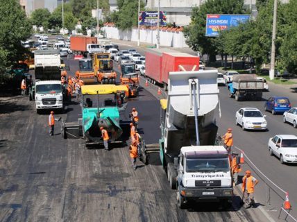 В Ташкенте начался новый сезон ремонта дорог