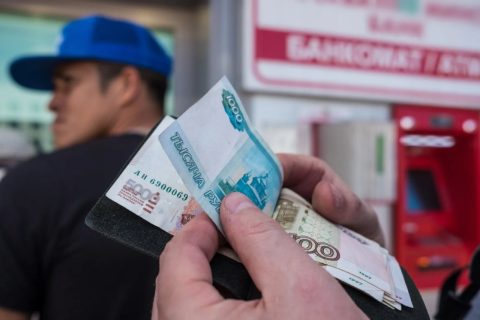 Бедность в Узбекистане выросла бы в два раза без переводов трудовых мигрантов — ВБ