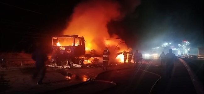 На перевале Камчик сгорел грузовик — видео 13 На перевале Камчик сгорел грузовик — видео