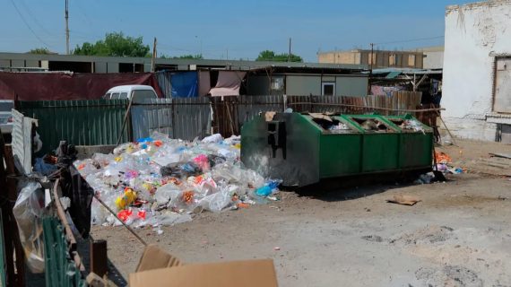 В Бухаре оштрафовали базары за грязь и мусор
