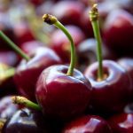 На базарах Узбекистана начнут продавать афганскую черешню