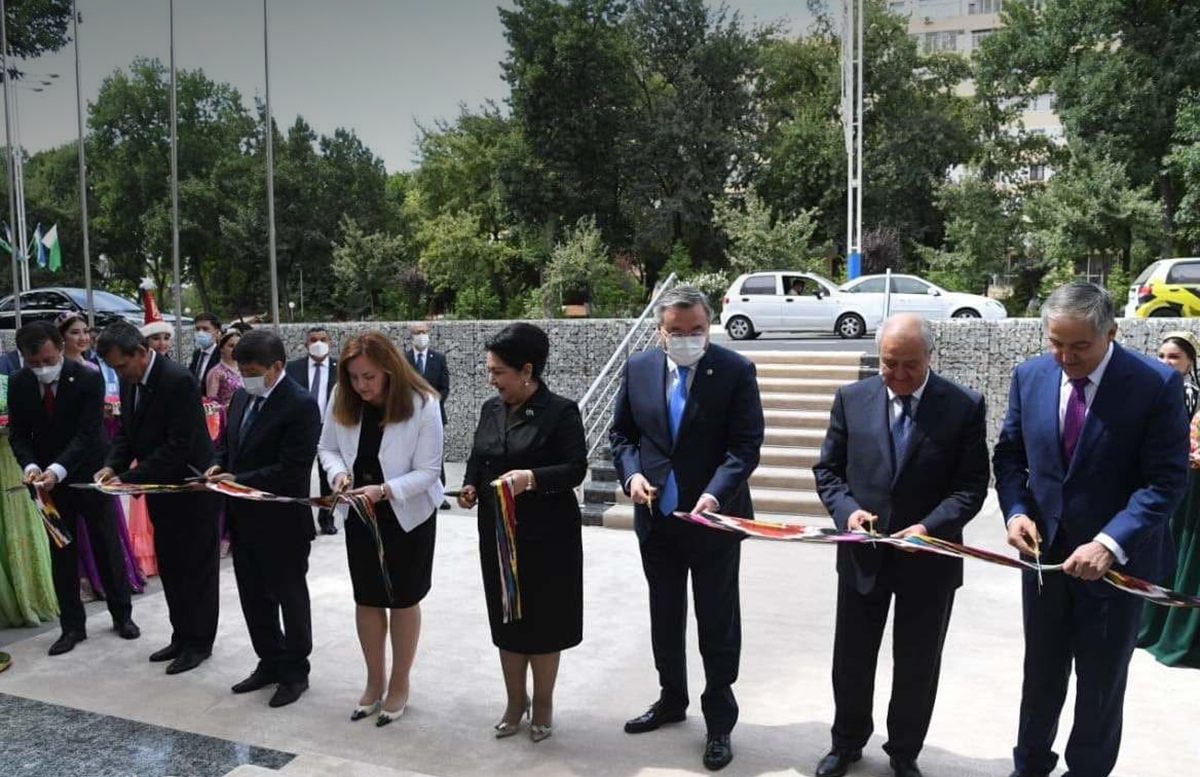 В Узбекистане открылся Международный институт Центральной Азии