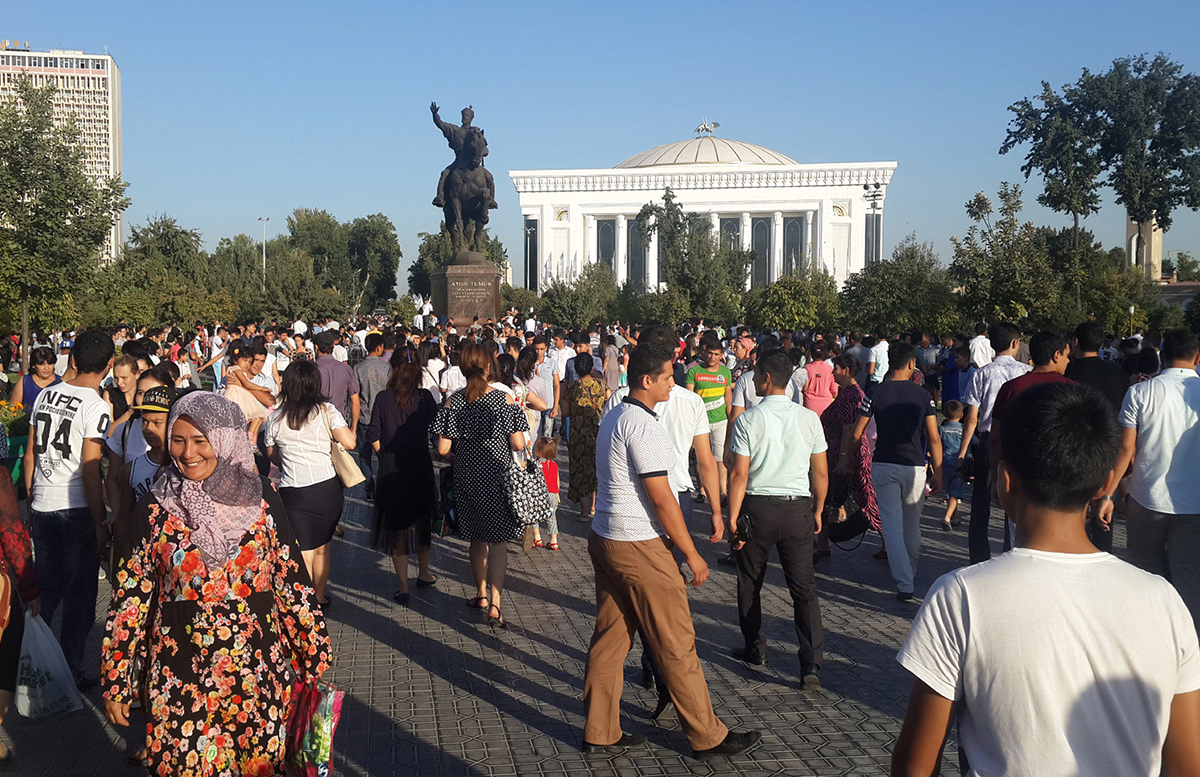 В Узбекистане подсчитали количество мужчин и женщин