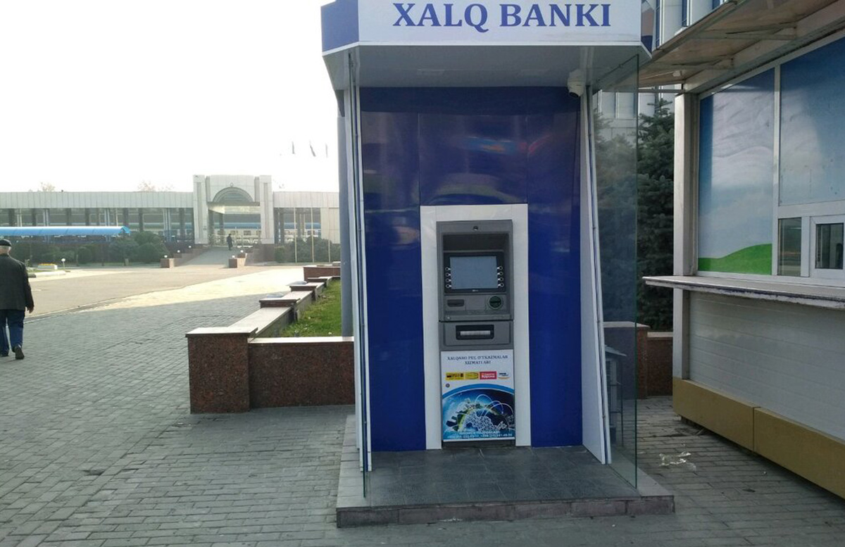 В некоторых областях Узбекистана отключат банкоматы «Народного банка»