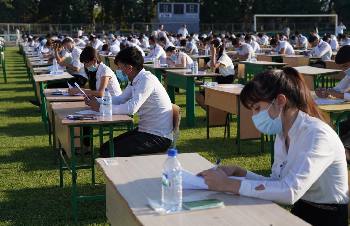 Абитуриентам сократят количество тестов на вступительных экзаменах