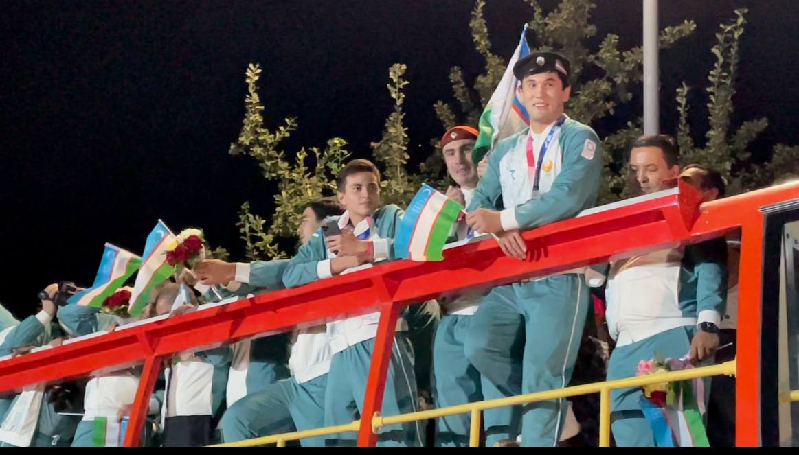 Как встретили олимпийцев в Ташкенте и что им подарили – фоторепортаж
