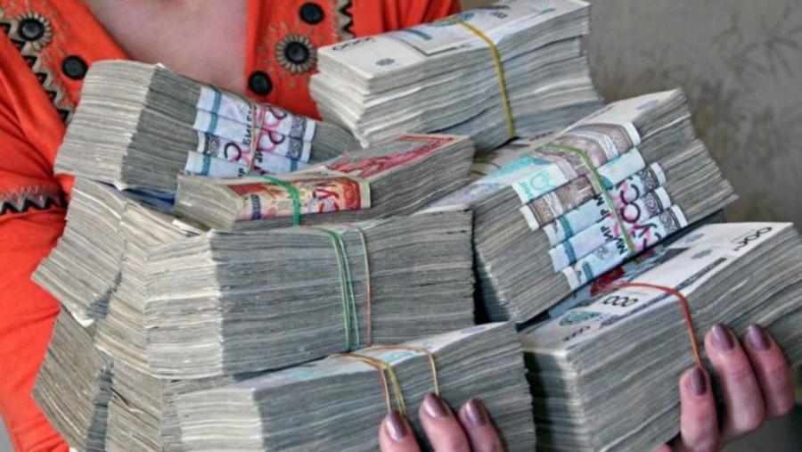 Пенсии, заработные платы и пособия в Узбекистане выплатят наличными