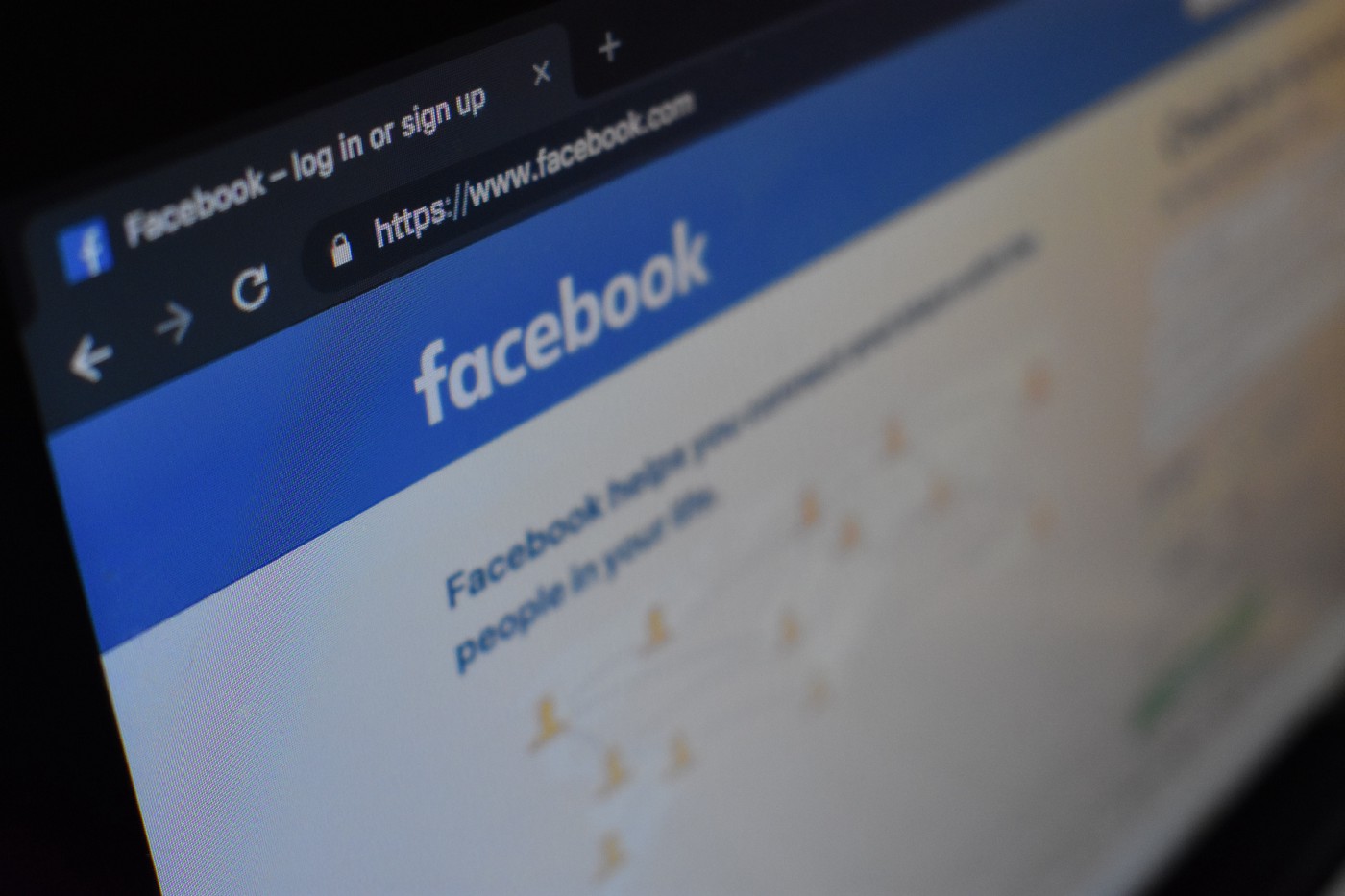 В Узбекистане официально прокомментировали сбои Facebook