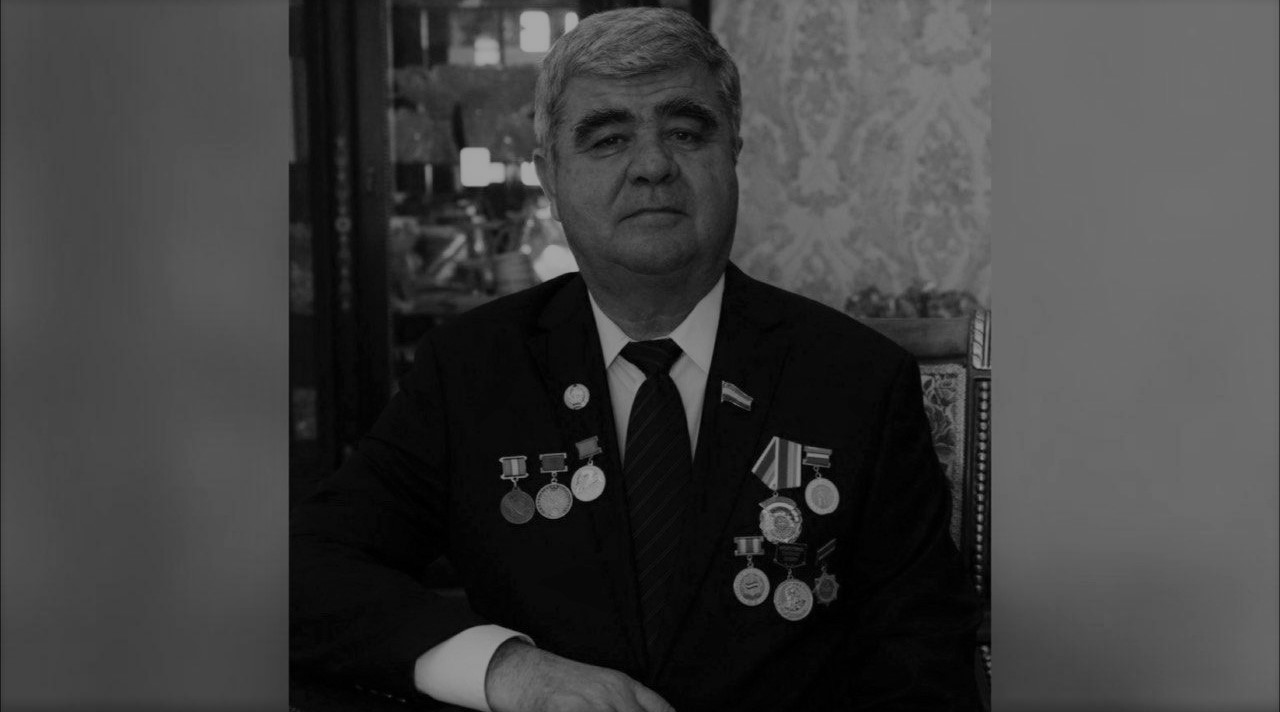 От коронавируса скончался сенатор и директор регионального аэропорта Тохир Бахронов